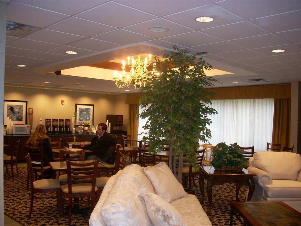 Wingate By Wyndham Buckhannon Restaurang bild